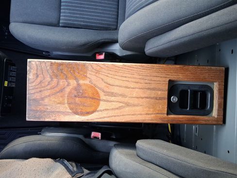 Used 2016 Ford Transit 250 130 Low Roof image 18