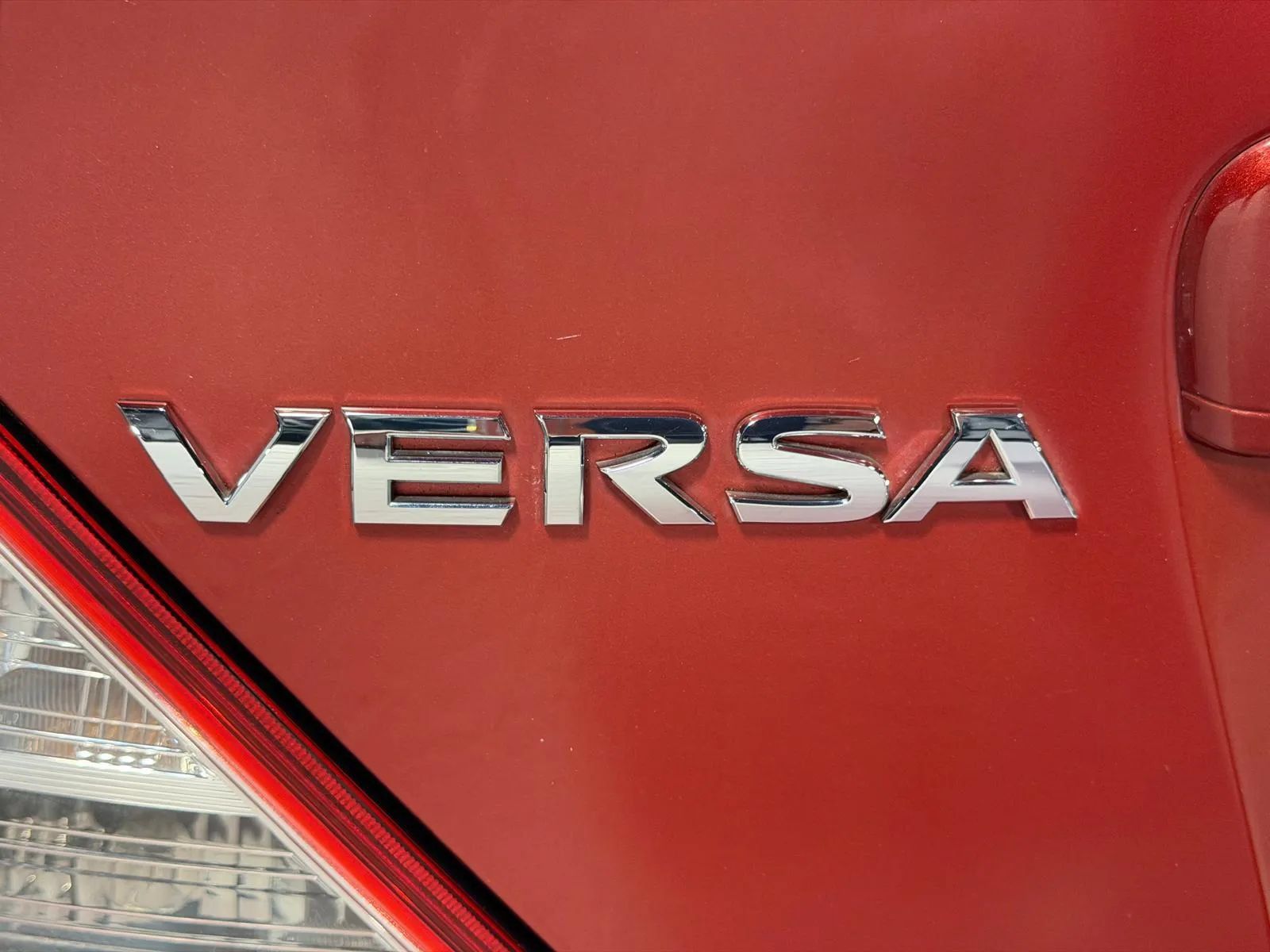 Used 2019 Nissan Versa S Plus FWD image 11