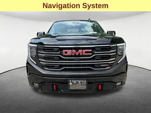 Used 2025 GMC Sierra 1500 AT4 w/ Technology Package AWD/4WD image 4