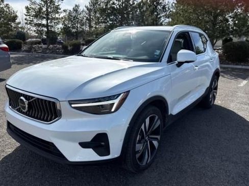 Used 2023 Volvo XC40 B5 Ultimate w/ Protection Package image 1