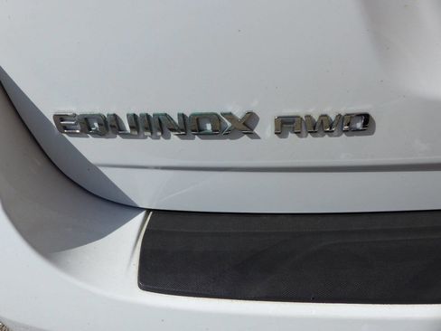 Used 2017 Chevrolet Equinox LT w/ Convenience Package AWD/4WD image 9