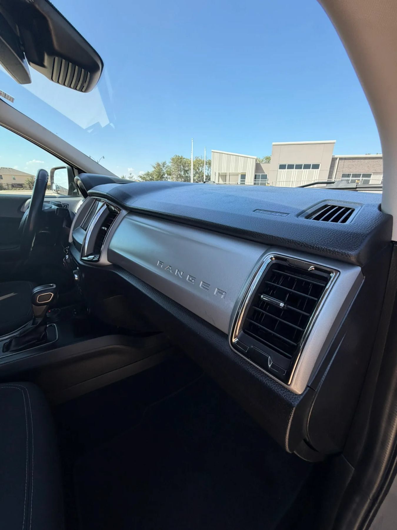 Used 2023 Ford Ranger XLT w/ Equipment Group 302A High AWD/4WD image 39