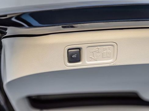 Used 2022 Lincoln Navigator L Black Label image 12