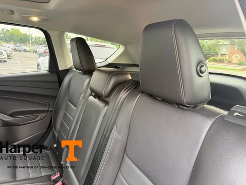 Used 2014 Ford Escape Titanium w/ Equipment Group 401A FWD image 8