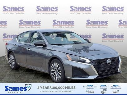 Used 2024 Nissan Altima 2.5 SV