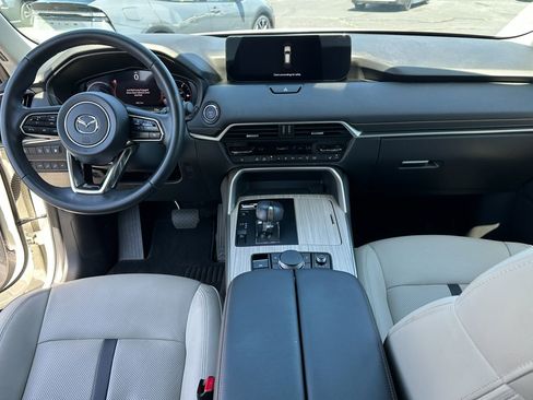 Used 2024 MAZDA CX-90 Plug-In Hybrid w/ Premium Pkg AWD/4WD image 12