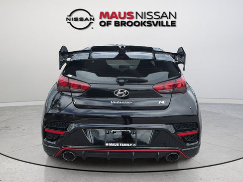 Used 2022 Hyundai Veloster N FWD image 6