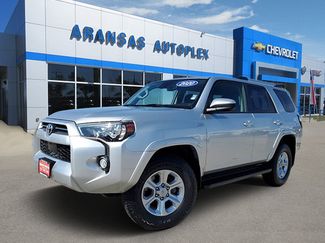 Used 2020 Toyota 4Runner SR5 video 1