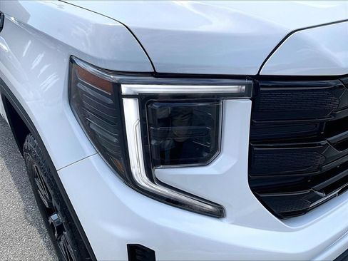 Used 2024 GMC Sierra 1500 Elevation AWD/4WD image 34