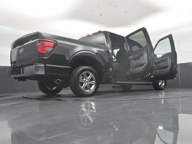 Used 2025 Ford F150 XLT w/ Equipment Group 301A Standard RWD image 59