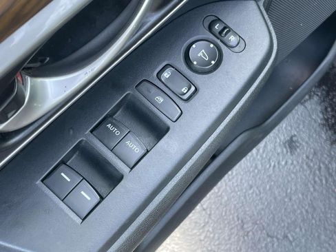 Used 2019 Honda CR-V EX-L image 18