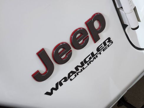 Used 2020 Jeep Wrangler Unlimited Rubicon image 25