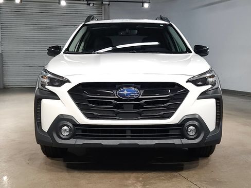 Used 2024 Subaru Outback Onyx Edition XT AWD/4WD image 2