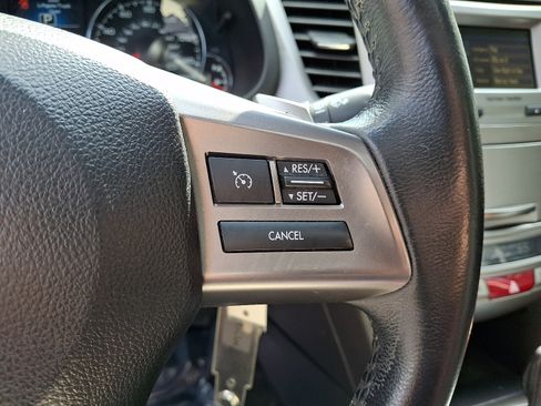 Used 2014 Subaru Outback 2.5i Limited w/ Moonroof Package AWD/4WD image 22