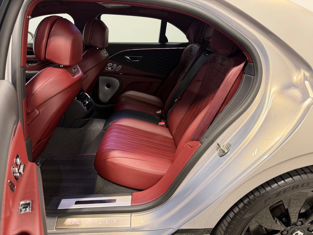 Used 2022 Bentley Flying Spur W12 AWD/4WD image 9