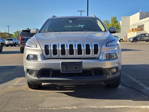 Used 2014 Jeep Cherokee Latitude w/ Comfort/Convenience Group AWD/4WD image 2