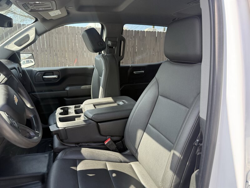 Used 2023 Chevrolet Silverado 1500 W/T w/ WT Value Package AWD/4WD image 18