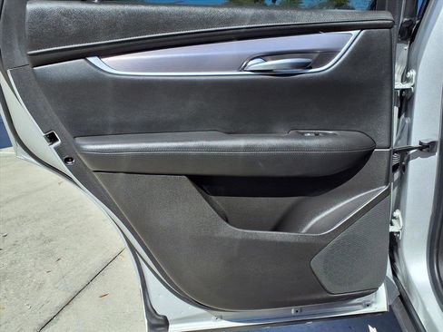 Used 2018 Cadillac XT5 Luxury image 17