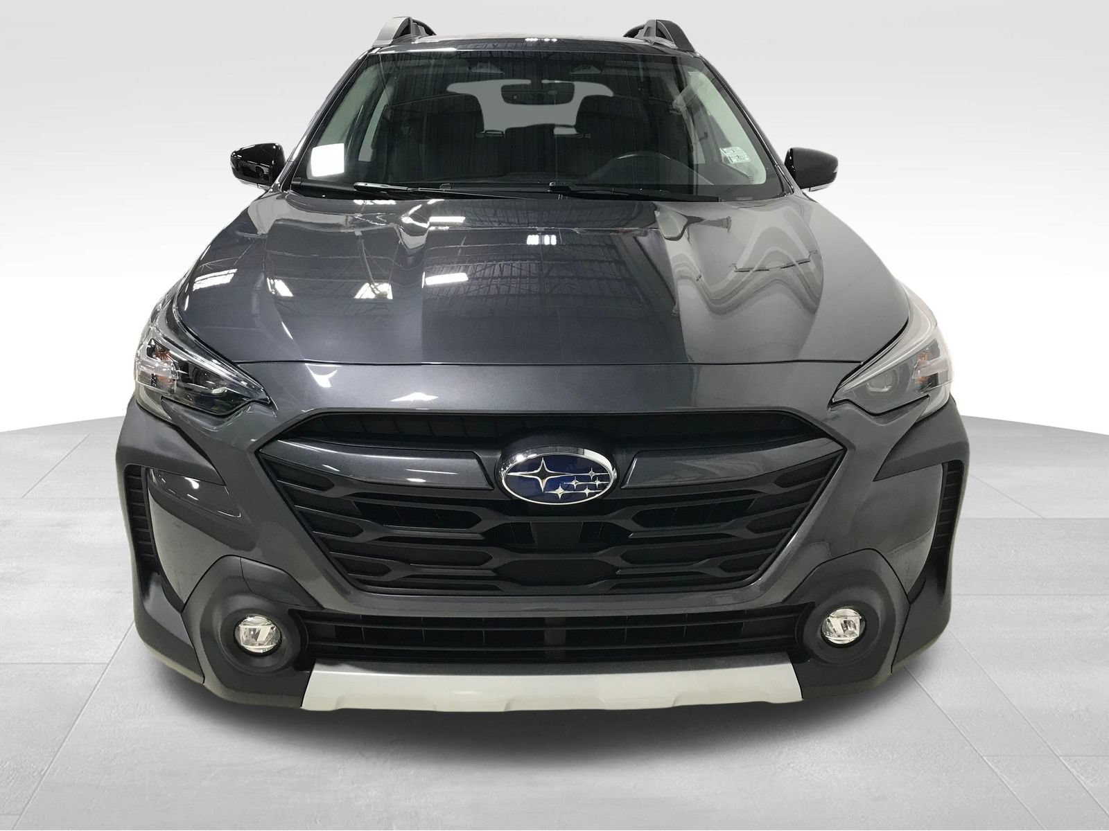 Used 2025 Subaru Outback Limited w/ Tech Package 3 AWD/4WD image 2