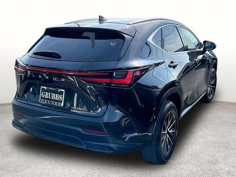 Used 2022 Lexus ES 350 w/ Premium Package FWD image 2