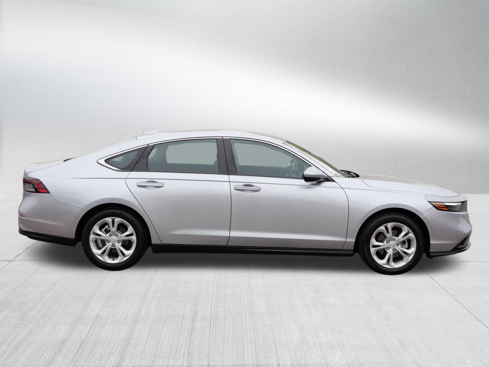 Used 2025 Honda Accord LX image 8