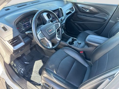 Used 2024 GMC Terrain SLT image 26
