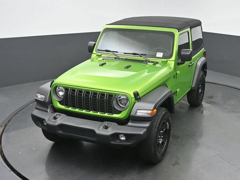 Used 2025 Jeep Wrangler Sport AWD/4WD image 35