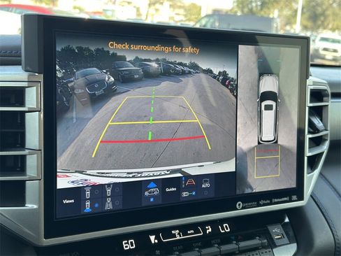 Used 2023 Toyota Sequoia Platinum image 44