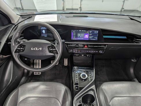 Certified 2023 Kia Niro SX Touring FWD image 20