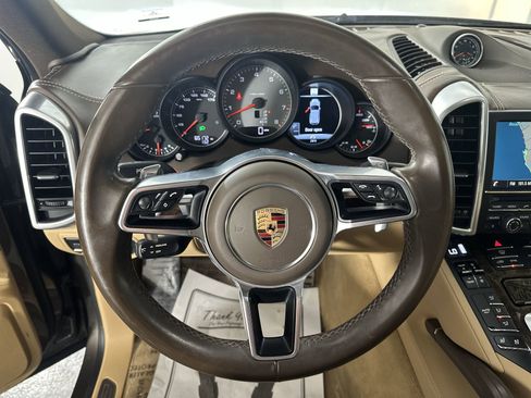 Used 2016 Porsche Cayenne S w/ Premium Plus Package image 18