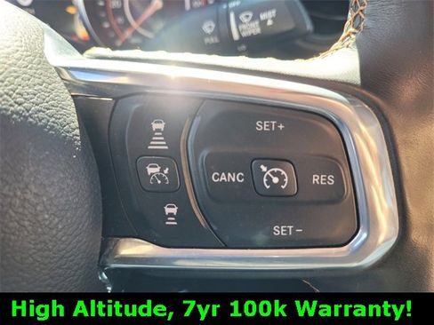 Certified 2022 Jeep Gladiator Overland image 30