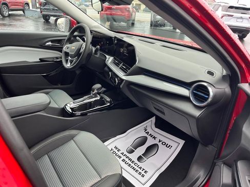 New 2026 Chevrolet Trax LT w/ LT Convenience Package image 29