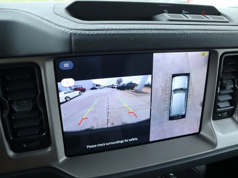 New 2025 Ford Bronco Outer Banks image 8