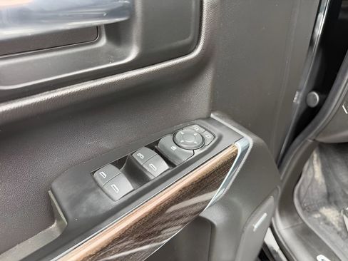 Used 2019 Chevrolet Silverado 1500 LT Trail Boss image 24