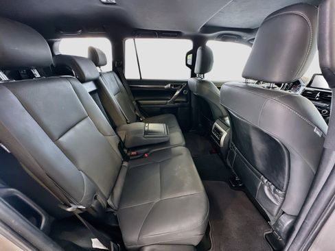 Used 2022 Lexus GX 460 Premium w/ Premium Plus Package AWD/4WD image 25