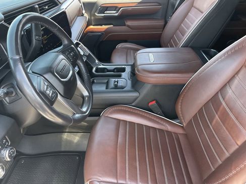Used 2024 GMC Sierra 2500 Denali Ultimate AWD/4WD image 22