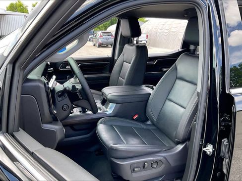 Used 2024 GMC Sierra 1500 SLT AWD/4WD image 8