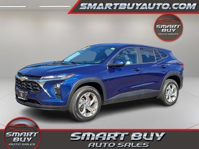 Used 2024 Chevrolet Trax LS w/ LS Convenience Package