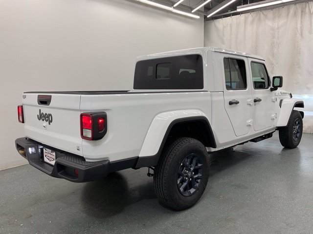 New 2026 Jeep Gladiator Mojave AWD/4WD image 7