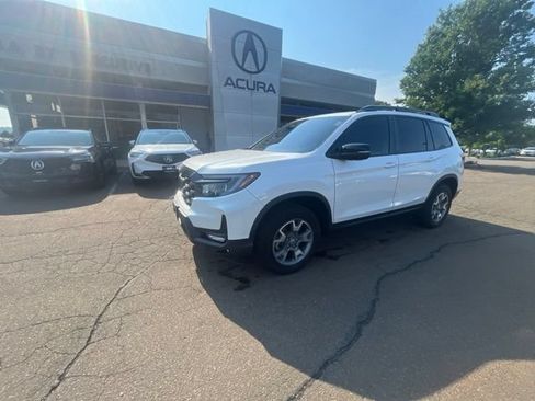 Used 2023 Honda Passport TrailSport image 36