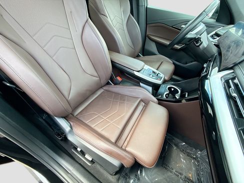 Used 2025 BMW X1 xDrive28i w/ Technology Package image 15