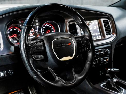 Used 2023 Dodge Charger Scat Pack w/ Technology Group RWD image 17