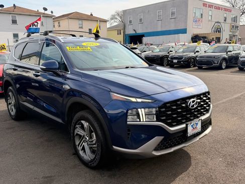 Used 2023 Hyundai Santa Fe SEL image 2