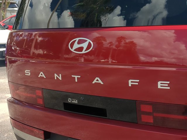 Used 2025 Hyundai Santa Fe Limited FWD image 13