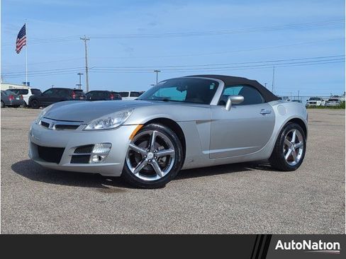 Used 2008 Saturn Sky w/ Premium Trim Package image 1