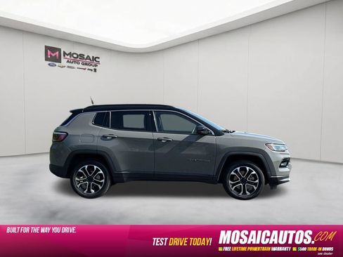 Used 2024 Jeep Compass Limited AWD/4WD image 8