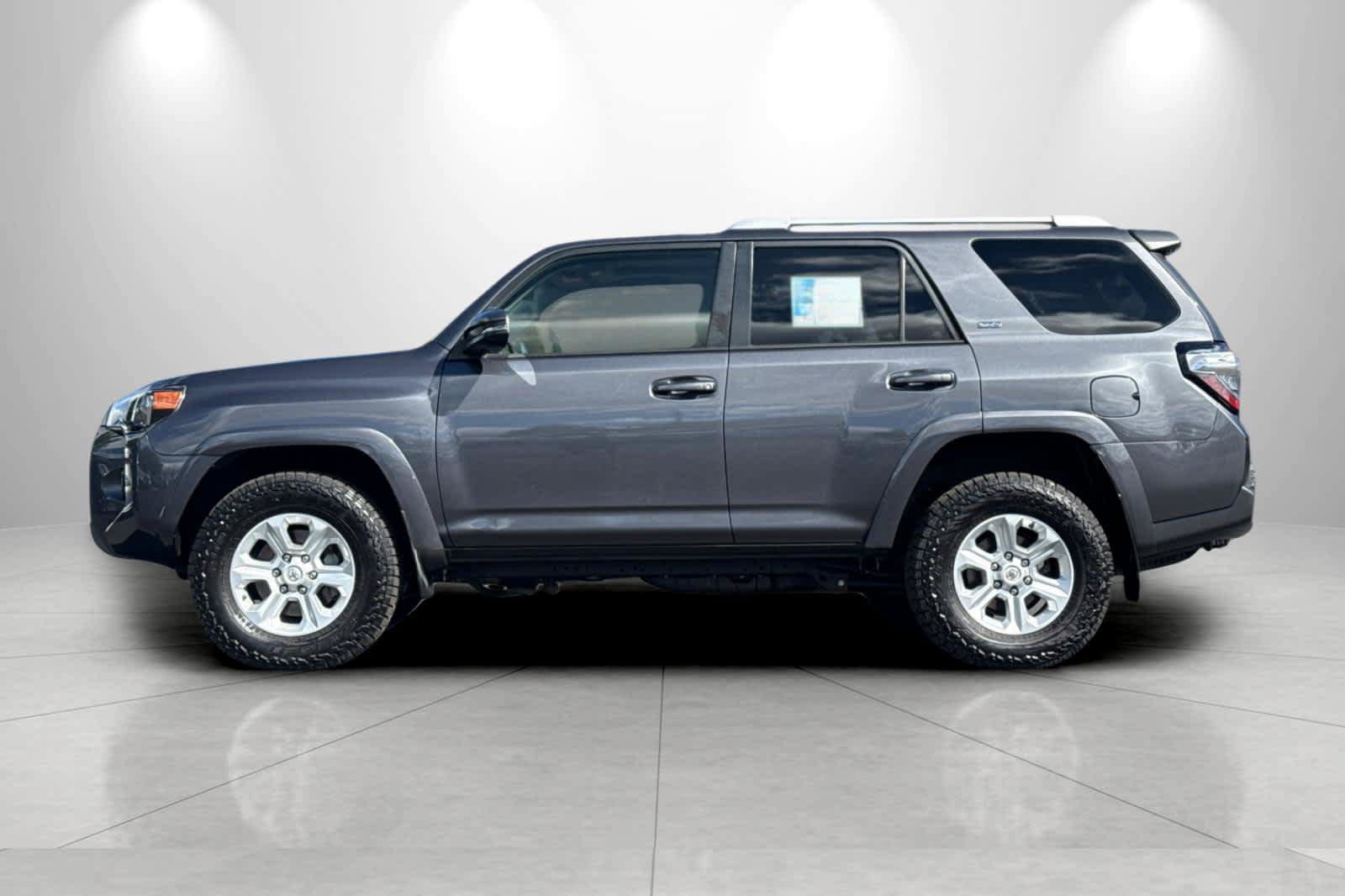 Used 2018 Toyota 4Runner SR5 Premium AWD/4WD image 5
