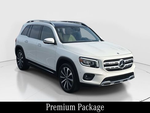 Used 2021 Mercedes-Benz GLB 250 image 3