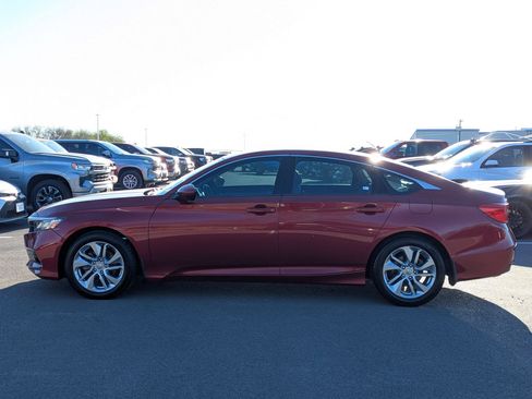 Used 2018 Honda Accord LX image 6