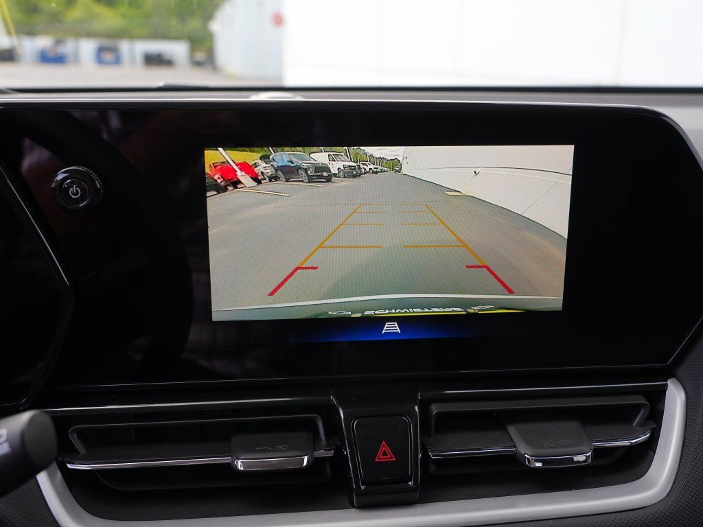 Certified 2024 Chevrolet TrailBlazer LT w/ Driver Confidence Package FWD image 35